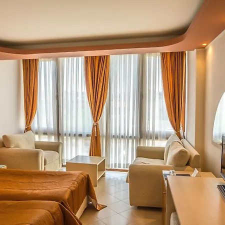 Golden Pearl 3*